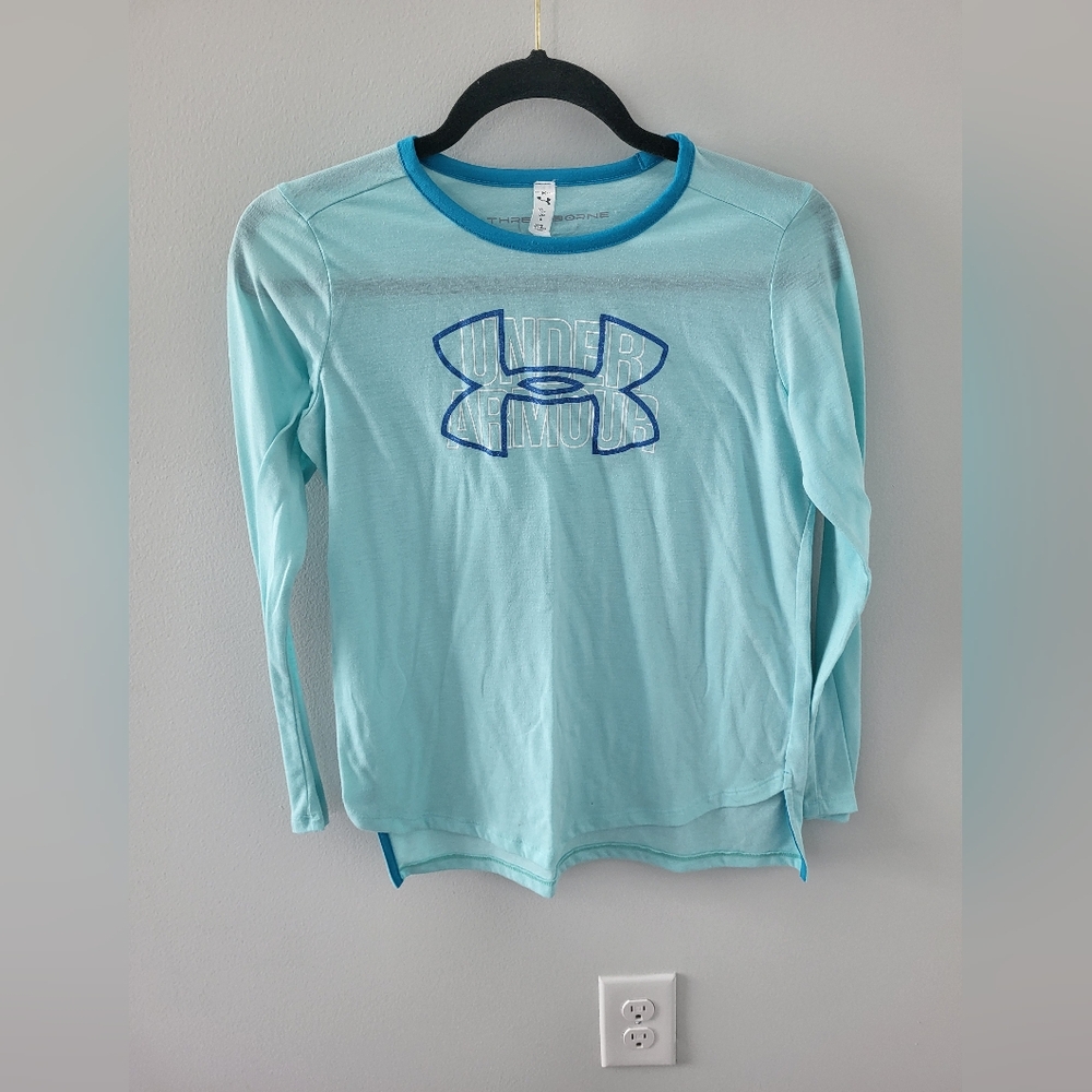 Girls size lg long sleeve under armor top